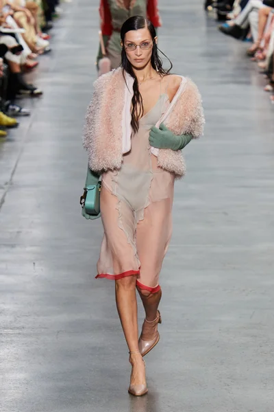 Look 1